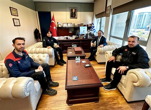İl Müdürümüz Sayın Ahmet ONGUN, İstanbul AFAD Müdürümüz Sayın Prof. Dr. Haluk ÖZENER’i makamında ziyaret etti.